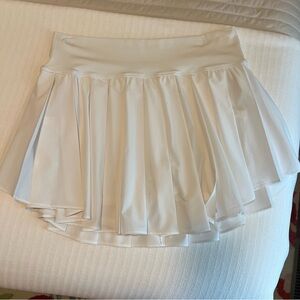 Offline by Aerie White Pleated Skirt
